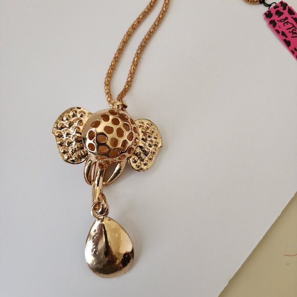Betsey Johnson Elephant Necklace - Picture 6 of 6